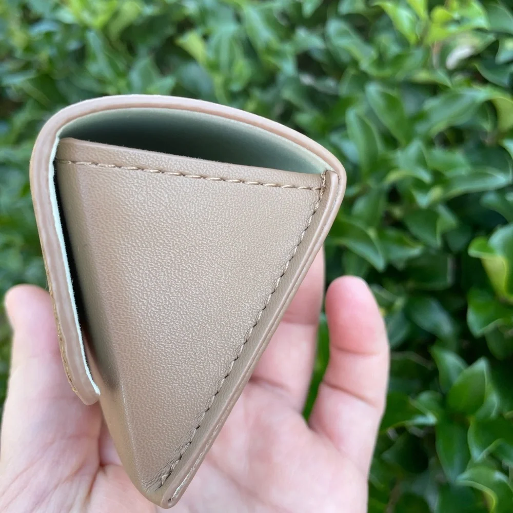Burberry Beige Sunglasses / Eyeglasses‎ Case New